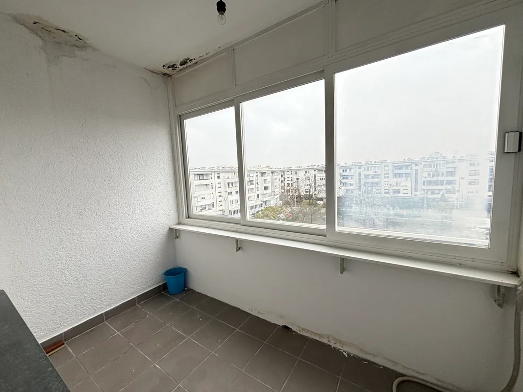 Prostran stan 80 m² s 2 zatvorena balkona, Lanište – odlična lokacija