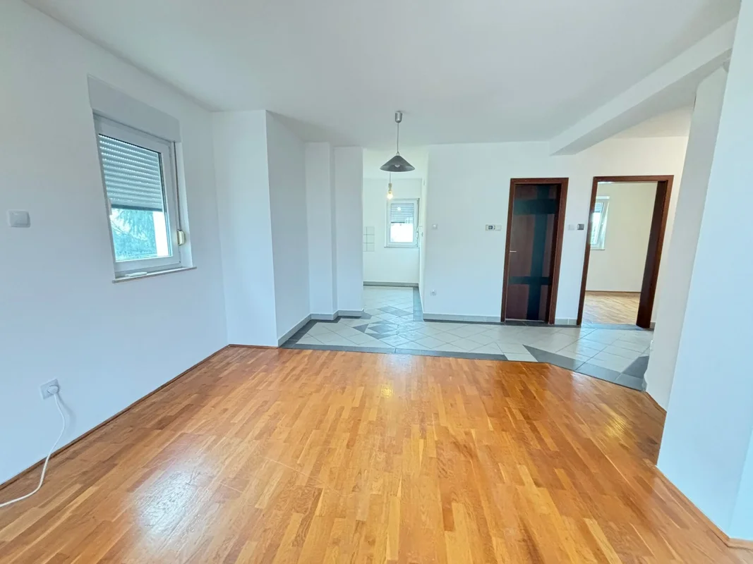 Stan, zagreb, Dugave, 53m2, prekrasan balkon, top lokacija!