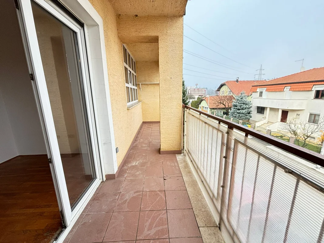 Stan, zagreb, Dugave, 53m2, prekrasan balkon, top lokacija!